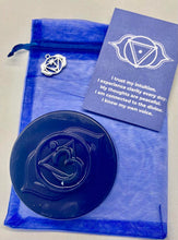 Load image into Gallery viewer, Third Eye Chakra Crystal Soap with Amethyst Crystal