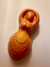 Load image into Gallery viewer, Fire Goddess Cleansing Bar -Triple Butters: Shea, cocoa and Mango plus Bergamot, Pepper Black & Cinnamon