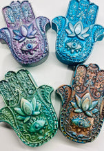 Load image into Gallery viewer, Hamsa Wall plaque 8 x 7 cm turquoise

