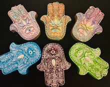 Load image into Gallery viewer, Hamsa Wall plaque 8 x 7 cm Green