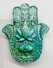 Load image into Gallery viewer, Hamsa Wall plaque 8 x 7 cm green
