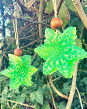 Load image into Gallery viewer, Yule Snowflake soap on a rope