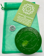 Load image into Gallery viewer, Heart Chakra Crystal Soap with Aventurine Green Crystal
