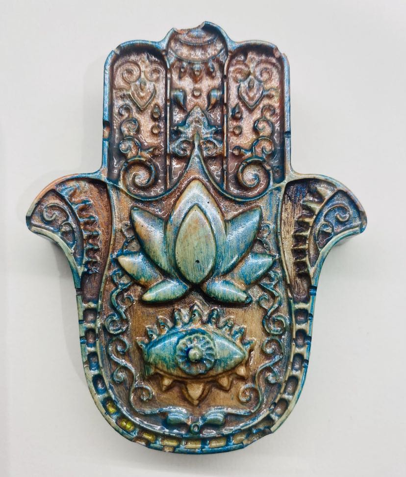 Hamsa Wall plaque 8 x 7 cm brown