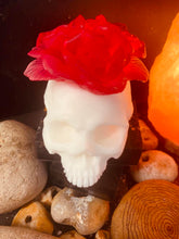 Load image into Gallery viewer, Skull &amp; Rose Skull Triple Butter Soap set
