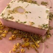 Load image into Gallery viewer, Rich moisturising shea butter soap with lavender &amp; Chamomile oil and petals
