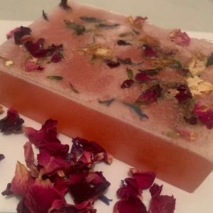 Rose & Frankincense oil natural soap