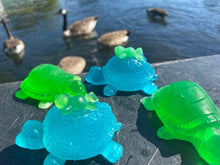 Load image into Gallery viewer, Turtle Soap Set 1 x Peppermint &amp; 1 x Lemongrass
